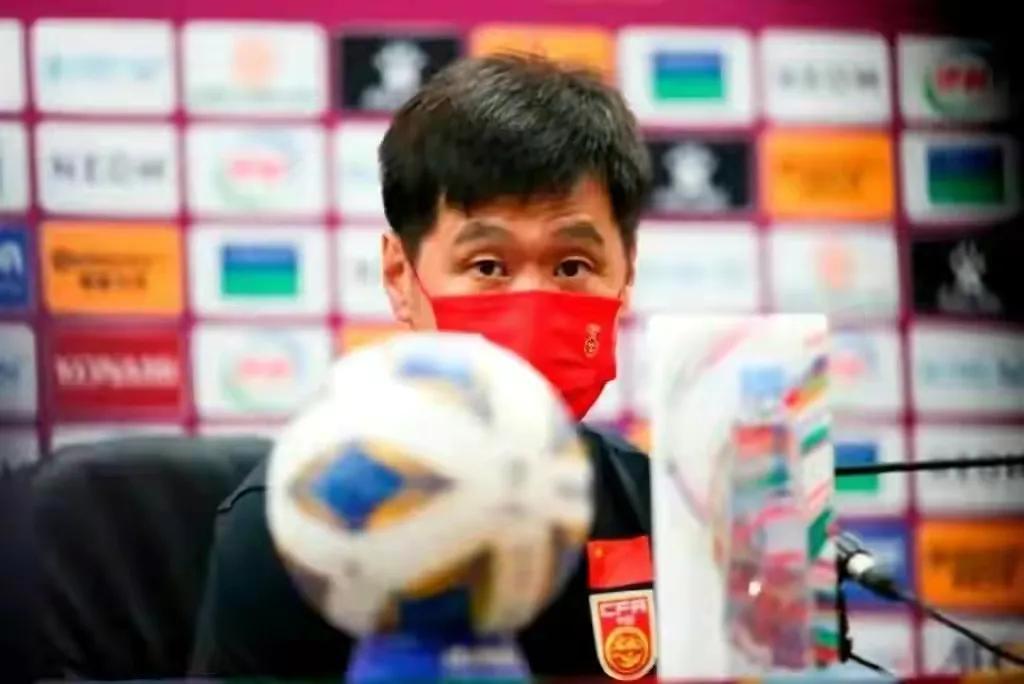 前国足助教国足差因中超强度低,前中超外教