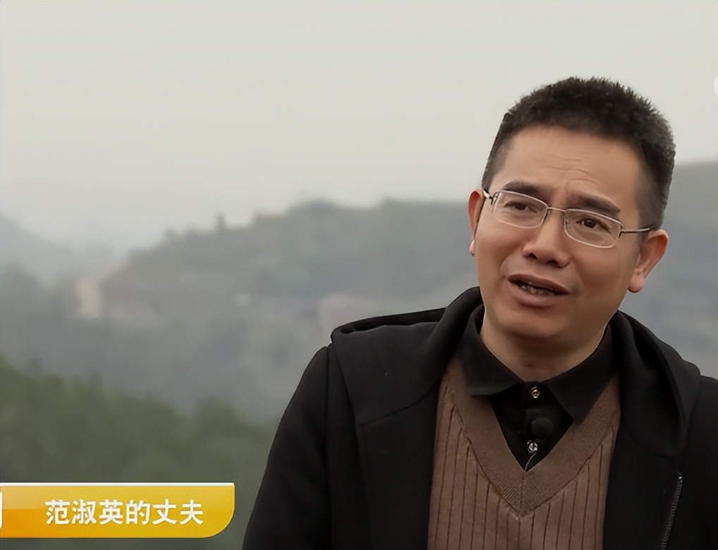 农村姑娘隐居深山创业养鸡,打工妹林下养鸡年入20万