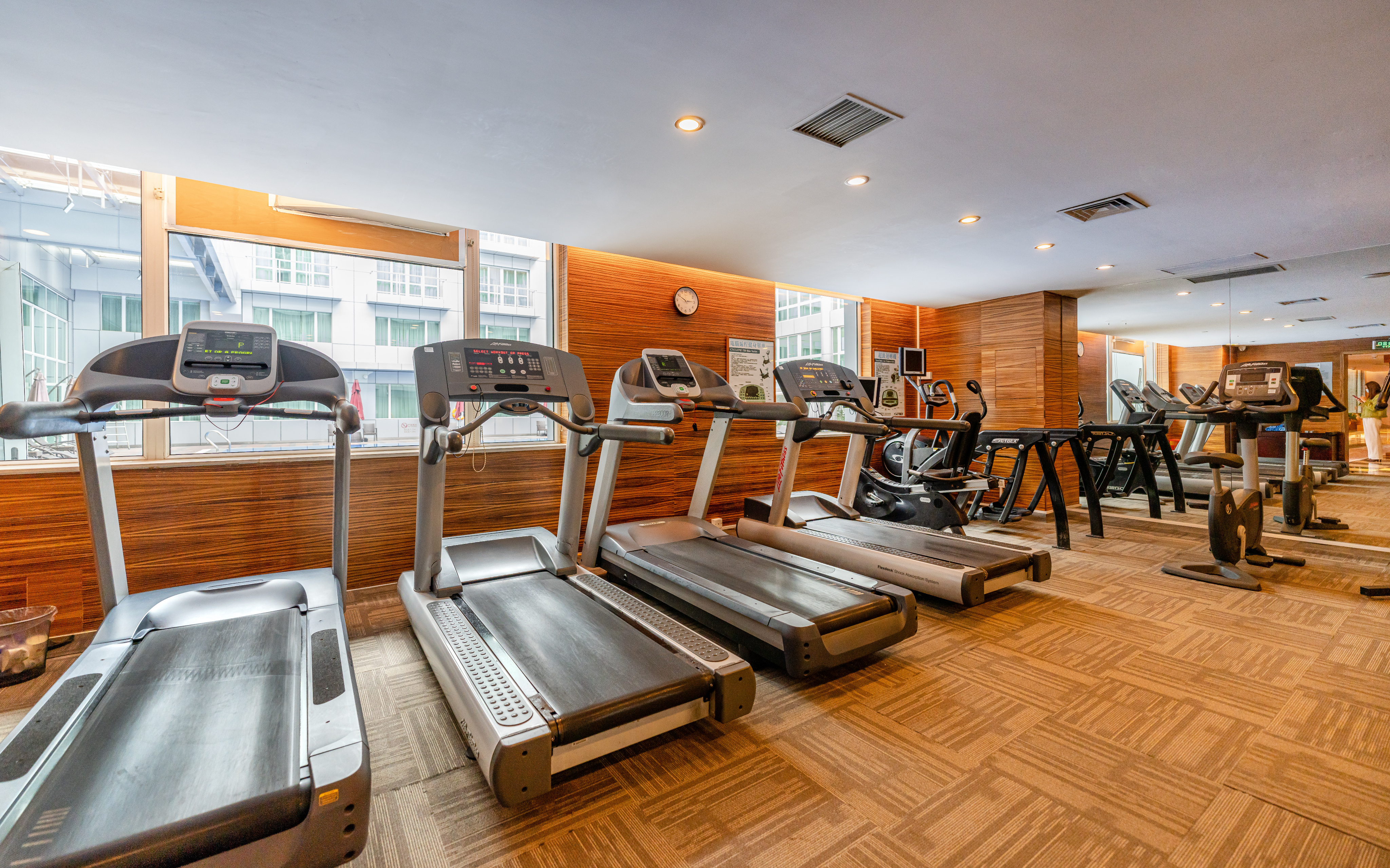 广州白云机场诺富特酒店怎么样,尚客优酒店广州白云机场