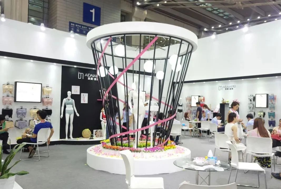 汕头无痕内衣的厂家,汕头无痕蕾丝内衣厂家