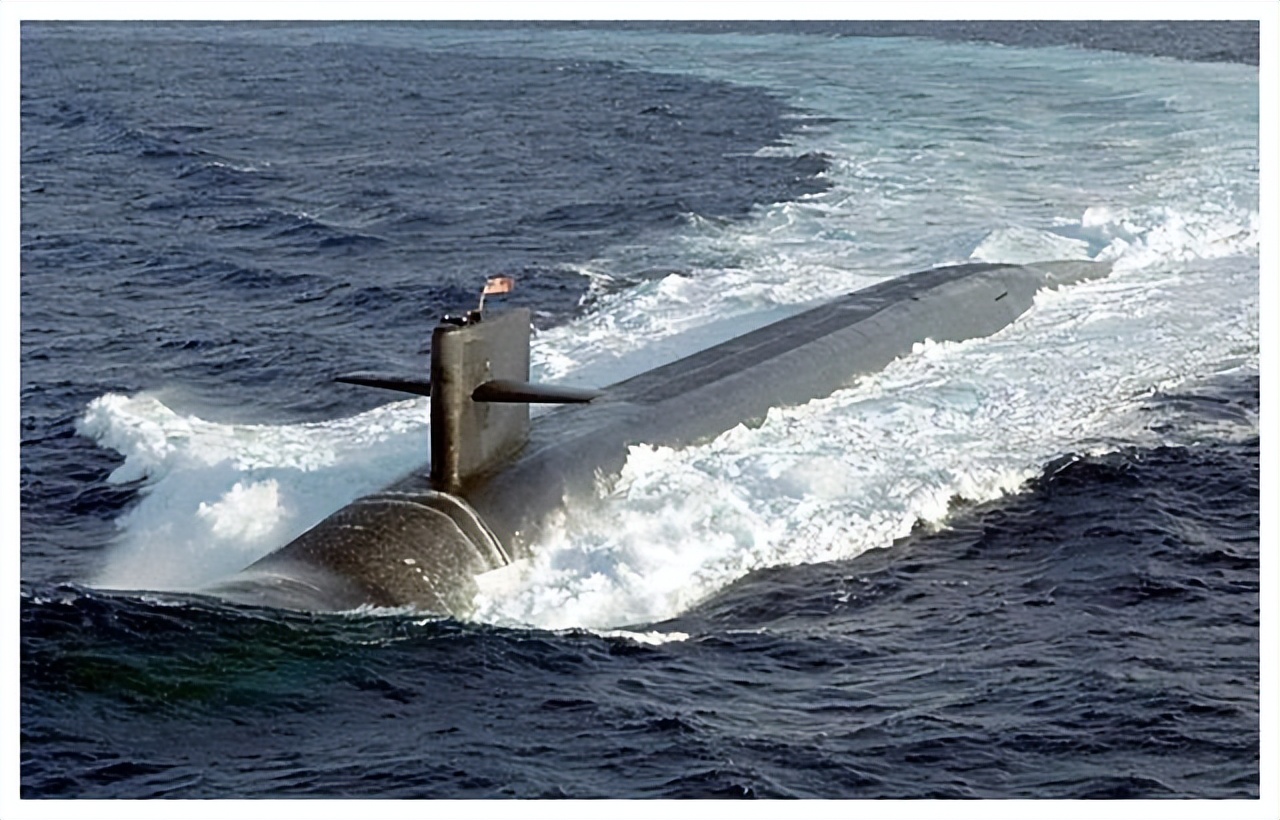 中国核潜艇094排水量最大多少吨,中国核潜艇096研制成功了吗