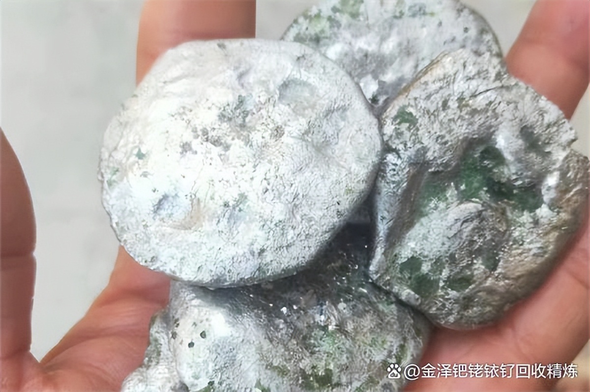 铂金钻石戒指回收多少钱一克,今日回收铂金999多少钱一克