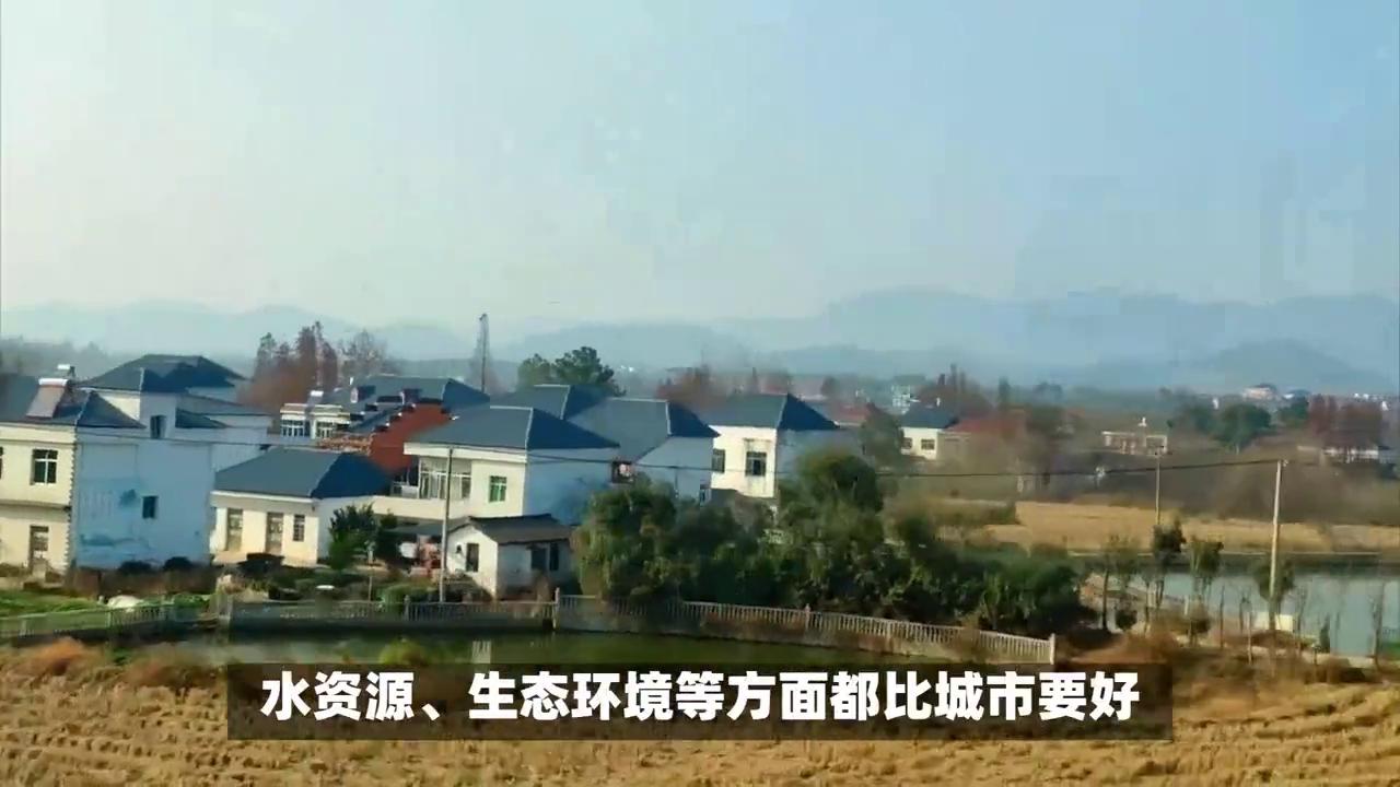 城市人可以在农村买房吗,农村自建房和城市盖房哪个划算