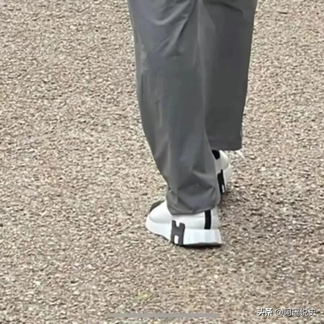 刘强东章泽天瑞士打货论坛,章泽天和刘强东首次同框