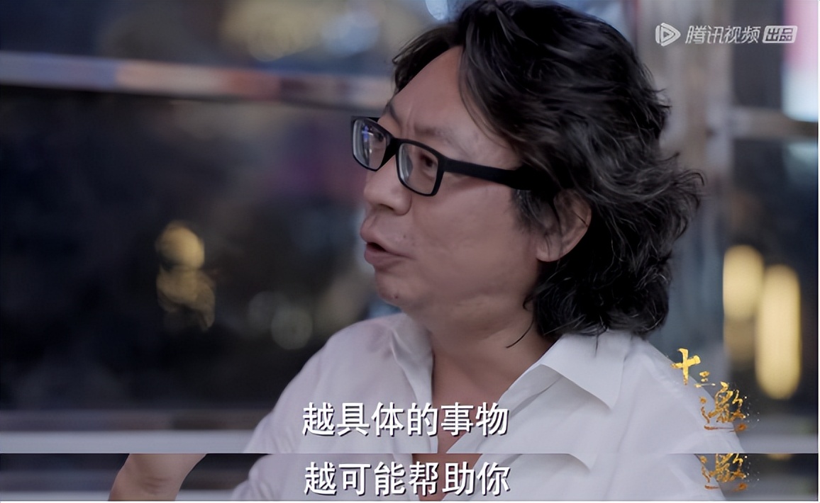 她只用了两个字，国产涨到9.5，没有一个好评是粉丝刷的