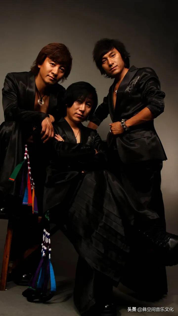 彝族有名的音乐人,彝族歌手音乐