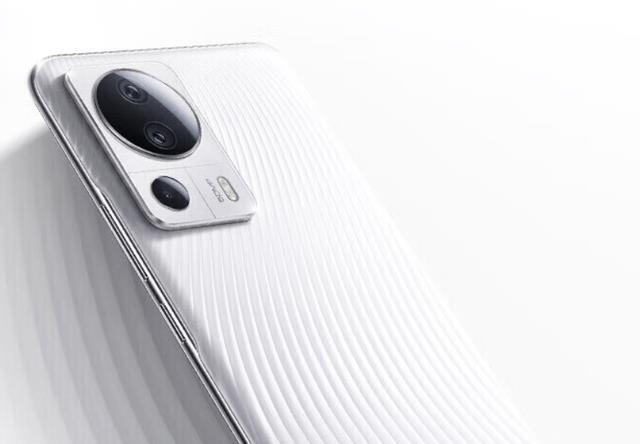 小米手机预算1500,小米手机2000元左右哪个好