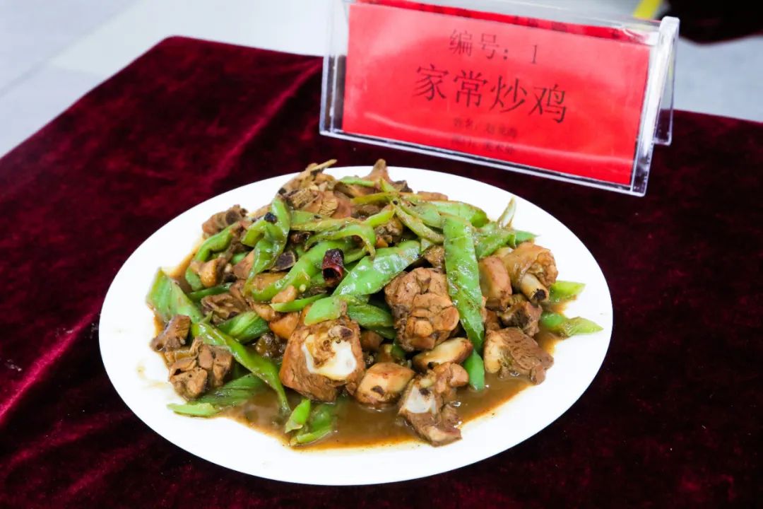 南湖行知丨引爆全场！当美食与体育邂逅，会擦出怎样的火花？