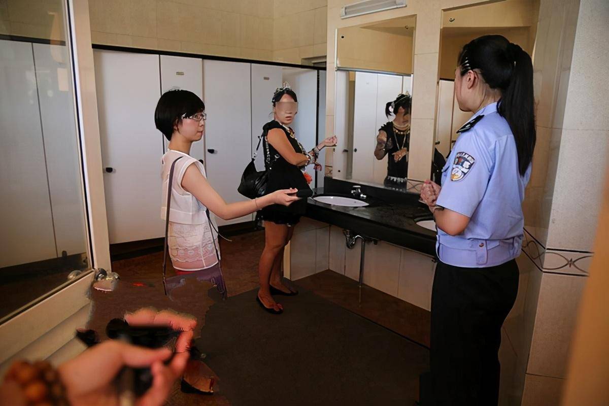 高校女生兼职有多残酷,高校女生兼职的真实经历