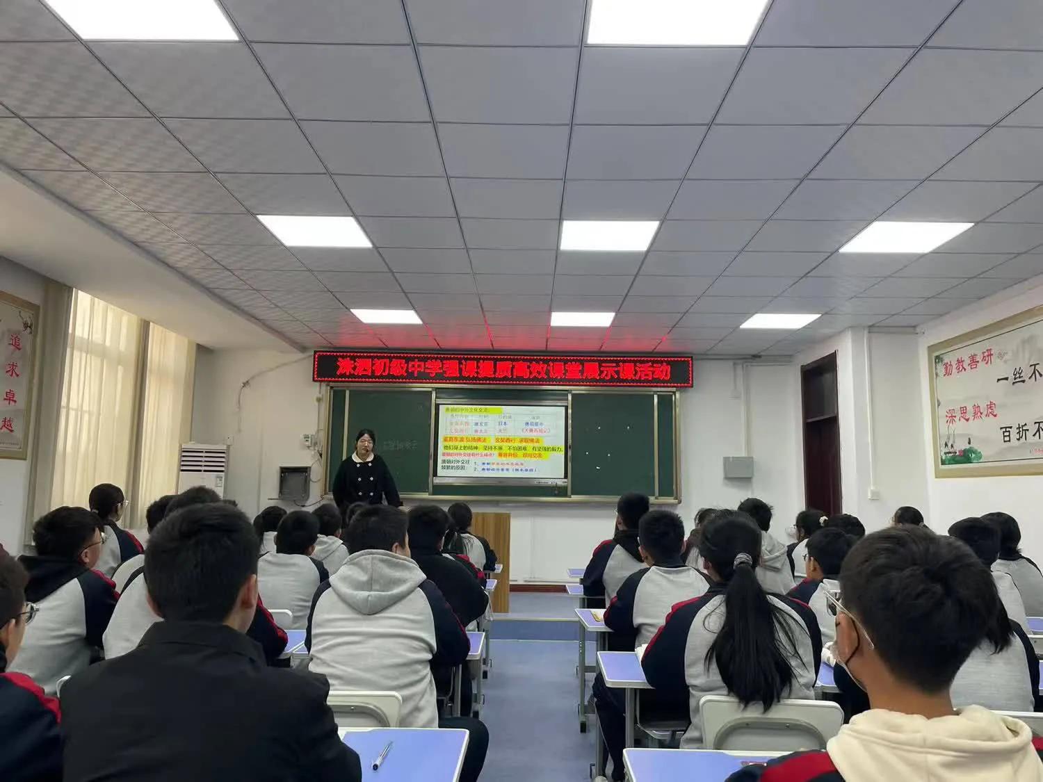 浠庢湰璐ㄤ笂鍋氬埌涓轰汉甯堣〃鏁欑爺鎬荤粨,鍑濆績閾稿笀榄傛暀鐮旇偛鏂颁汉