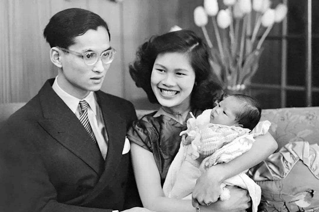 泰国的国王有实权吗,泰国国王和军方谁有实权