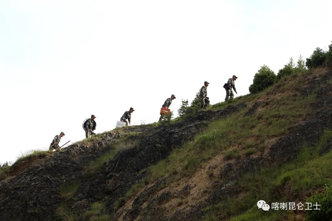 边疆兵记者,有请边防军人走上舞台