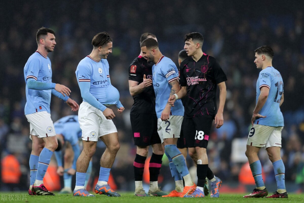 格拉利什为什么不带球袜,格拉利什球袜为什么那么短