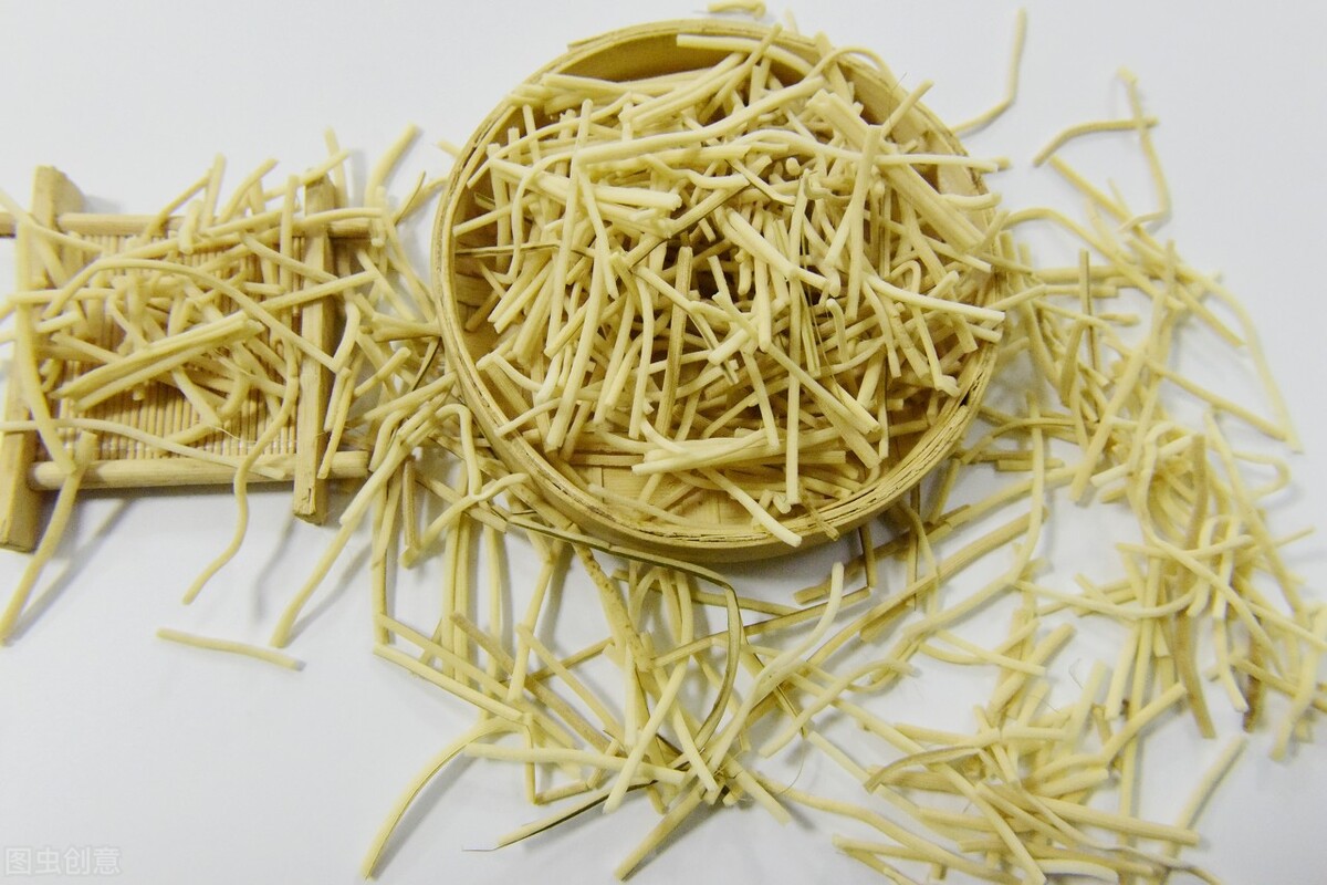 耳鸣耳聋，送你八味药，从心论治，清心熄风