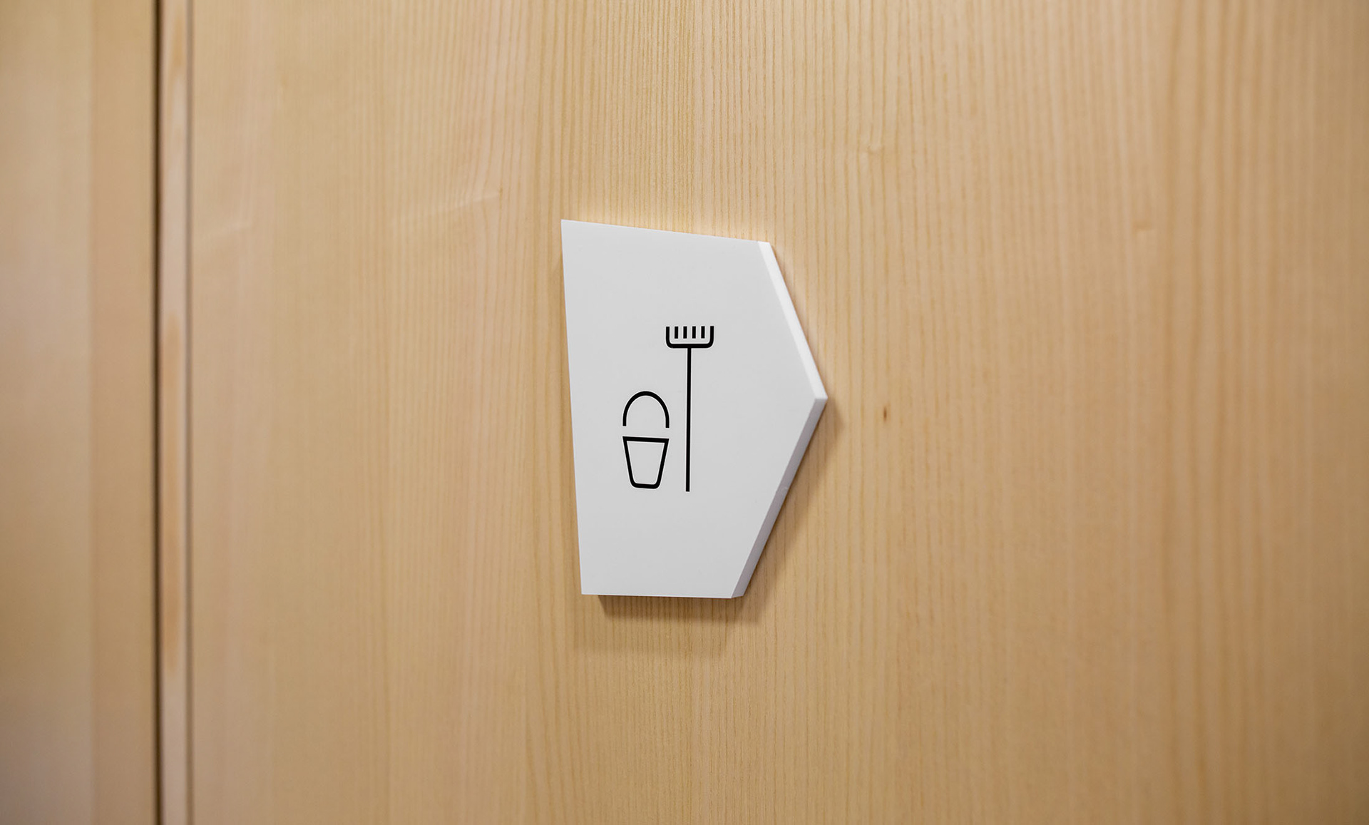 导向标识牌设计效果图,极简主义指示牌设计