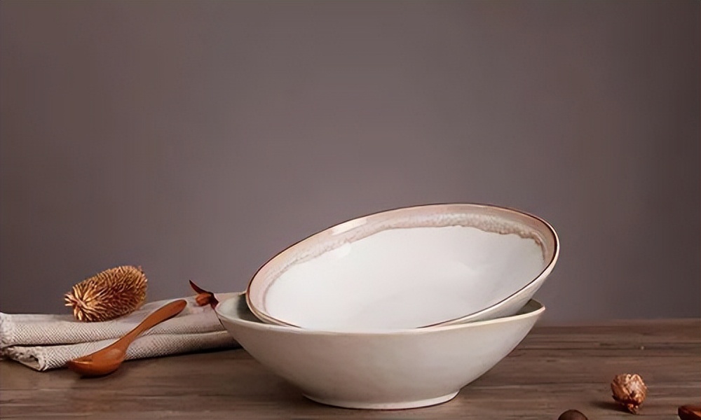 没过期的牛奶分层了还可以喝吗,没过期的牛奶结块了还能喝吗