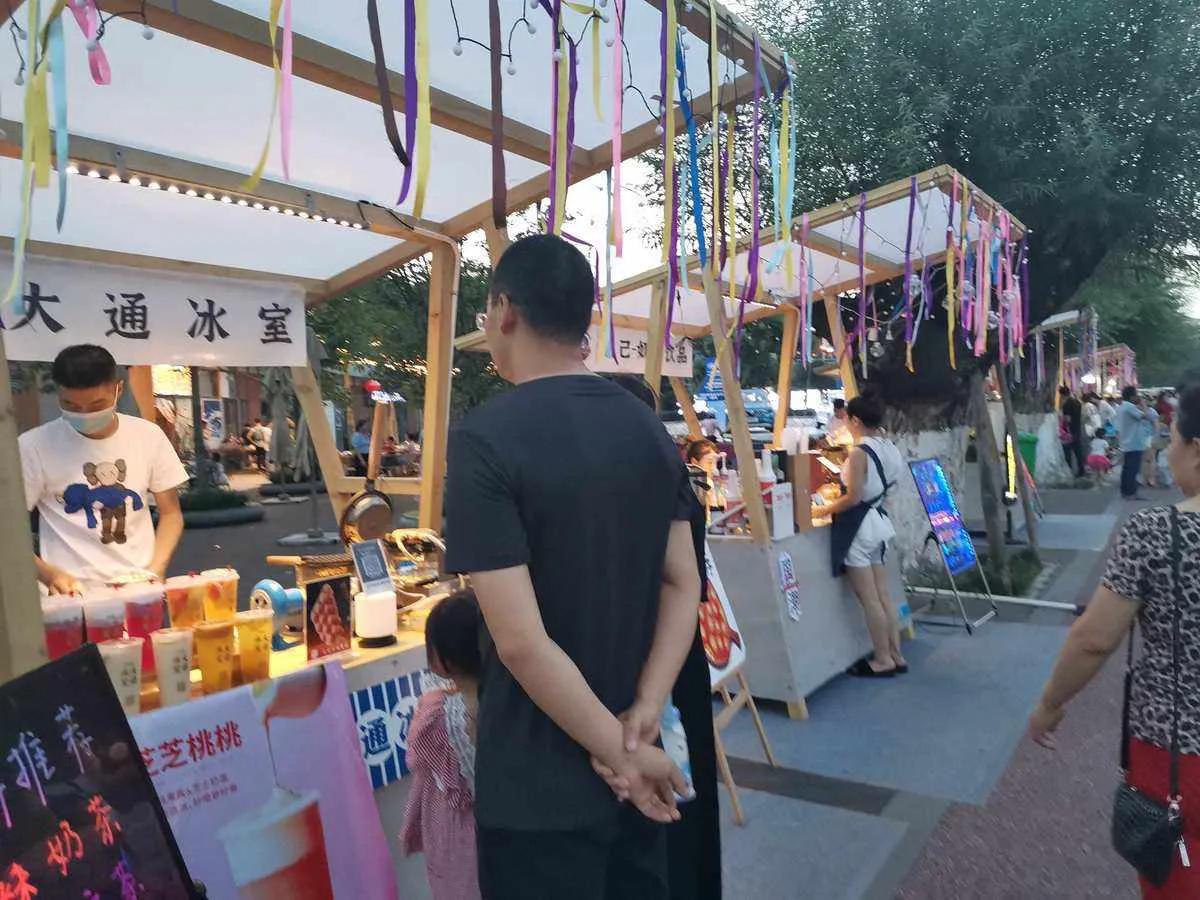 最新出的摆地摊赚钱方法,今年摆地摊卖什么产品最赚钱