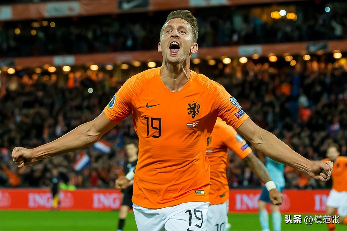 荷兰足球巨星范佩西,荷兰足球十大巨星厉害排名