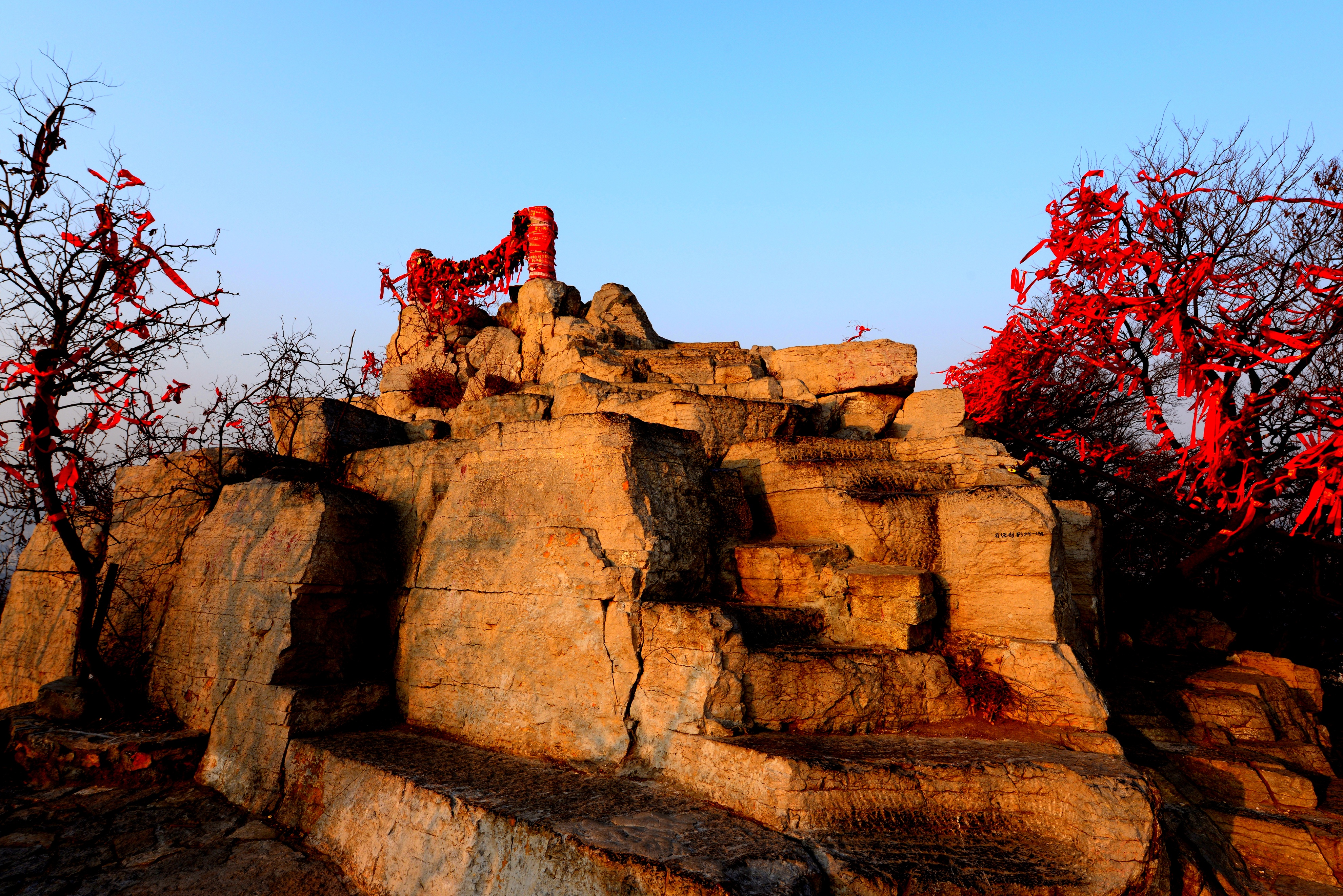 千佛山是济南三大名胜,济南三大景点千佛山