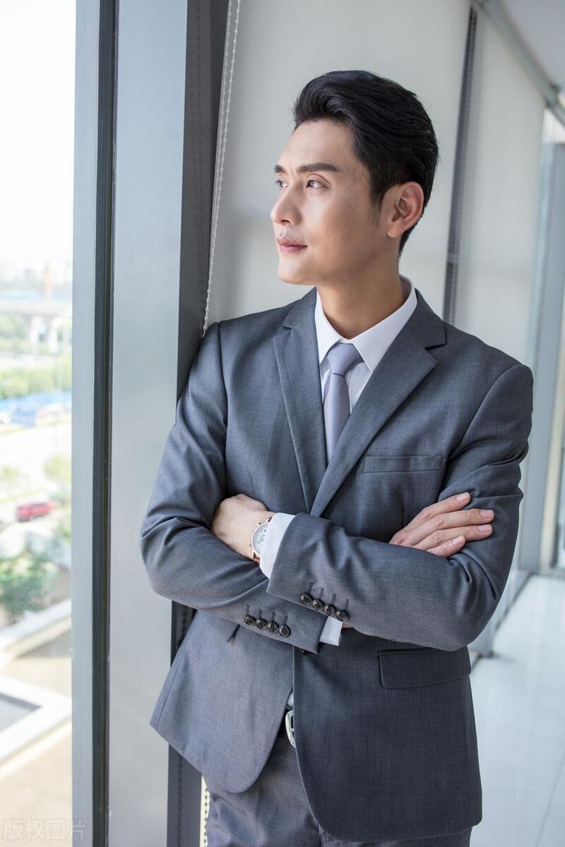 西服怎么穿才是正确的,这才是西服的正确打开方式