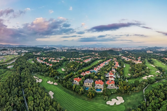 用30年血汗钱买一套大平层值得吗,三百多万买个大平层是不是太亏了