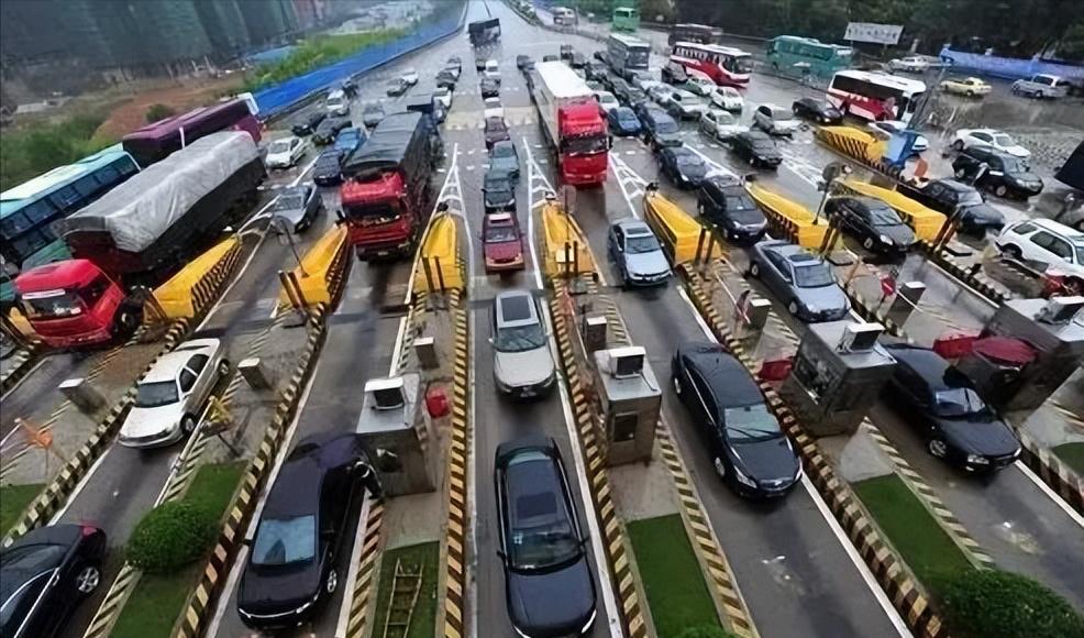 高速5000公里免费政策何时实施,高速免费按里程数