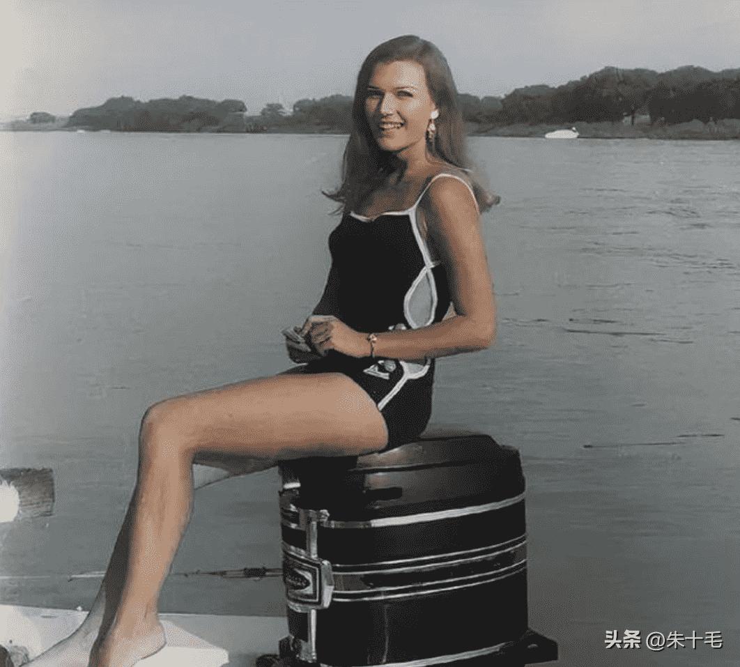 50年代处刑老照片图文,晚清犯人被打板子