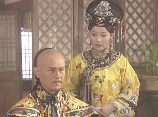 孝庄秘史玉儿为什么嫁给皇太极,孝庄秘史大玉儿帮皇太极批奏折