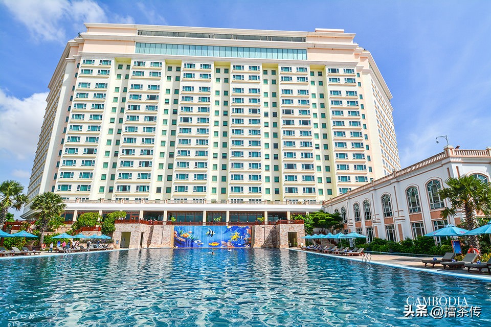 五星级的金边圣卡酒店,眺望洞里萨湖按摩SPA泳池设施俱全