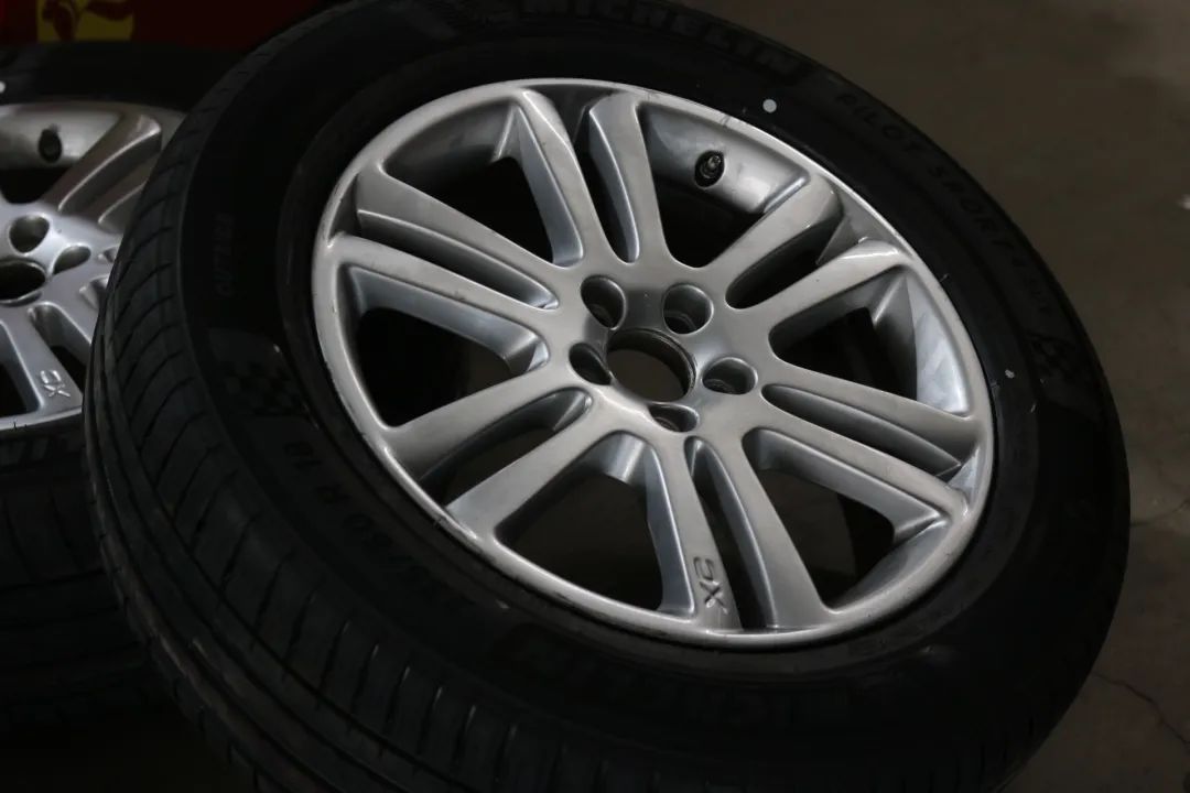 翻新一辆07年沃尔沃xc90要多少钱,开了四年的沃尔沃xc90多少钱