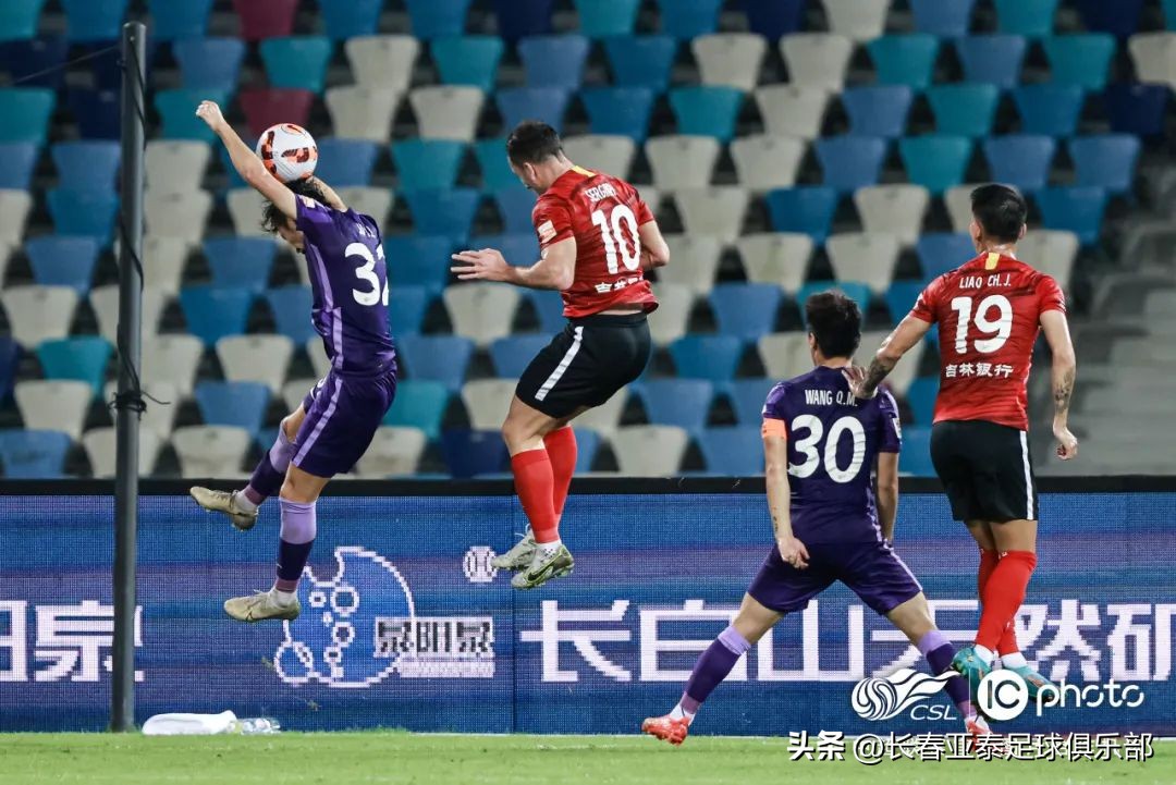 塞尔吉尼奥梅开二度,塞尔吉尼奥过人集锦