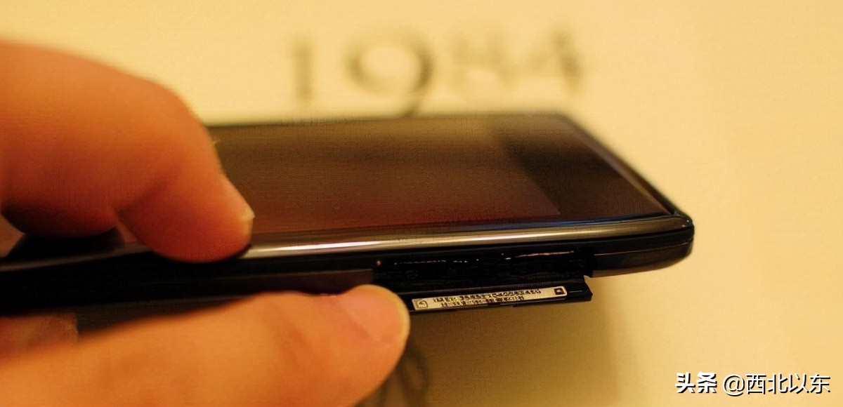 摩托罗拉hellomoto90年代广告,moto摩托罗拉2022