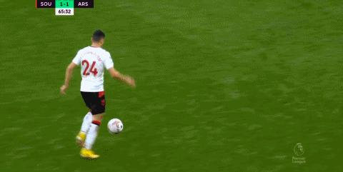 富安健洋远射破门,亚洲第一后卫富安健洋状态