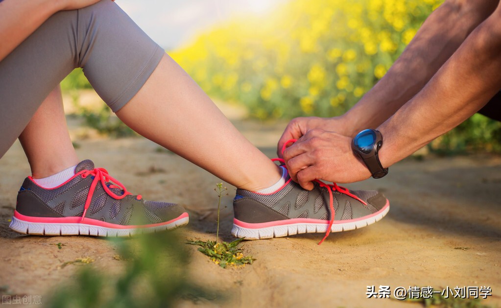 系在鞋带上的爱情,关于鞋带的爱情故事