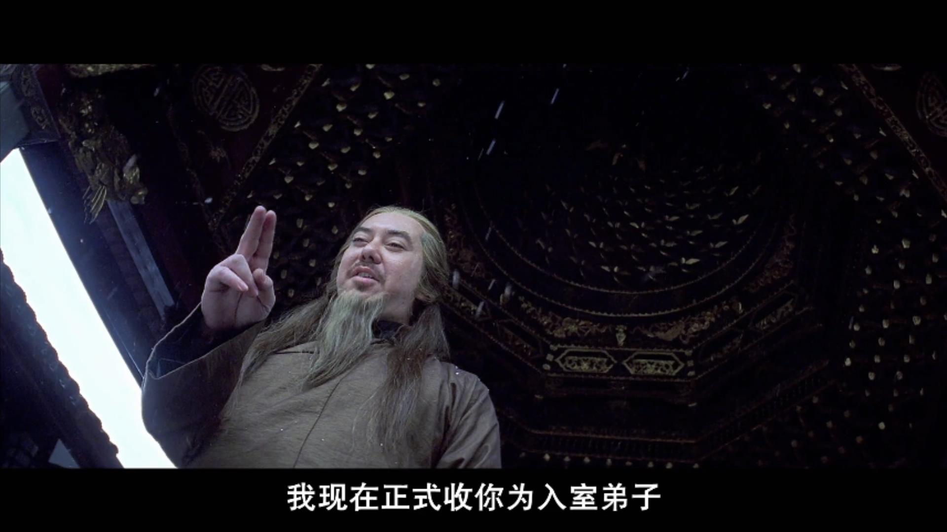 女配露大腿，反派成X战警，同样《华英雄》，胡兵比郑伊健差远了