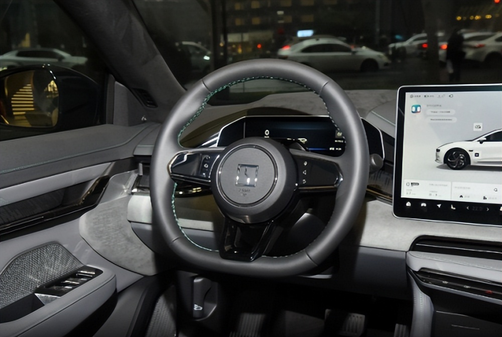 极氪001价格怎么从28.1涨到29.9了,新款极氪001与老款有什么不同