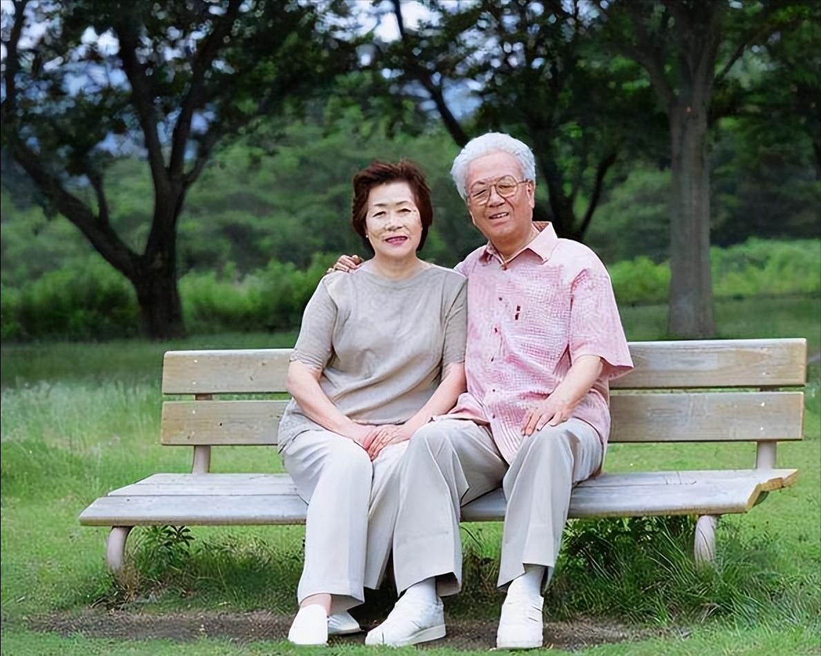 首批丁克已退休他们的现状如何,中国首批丁克夫妇已步入晚年