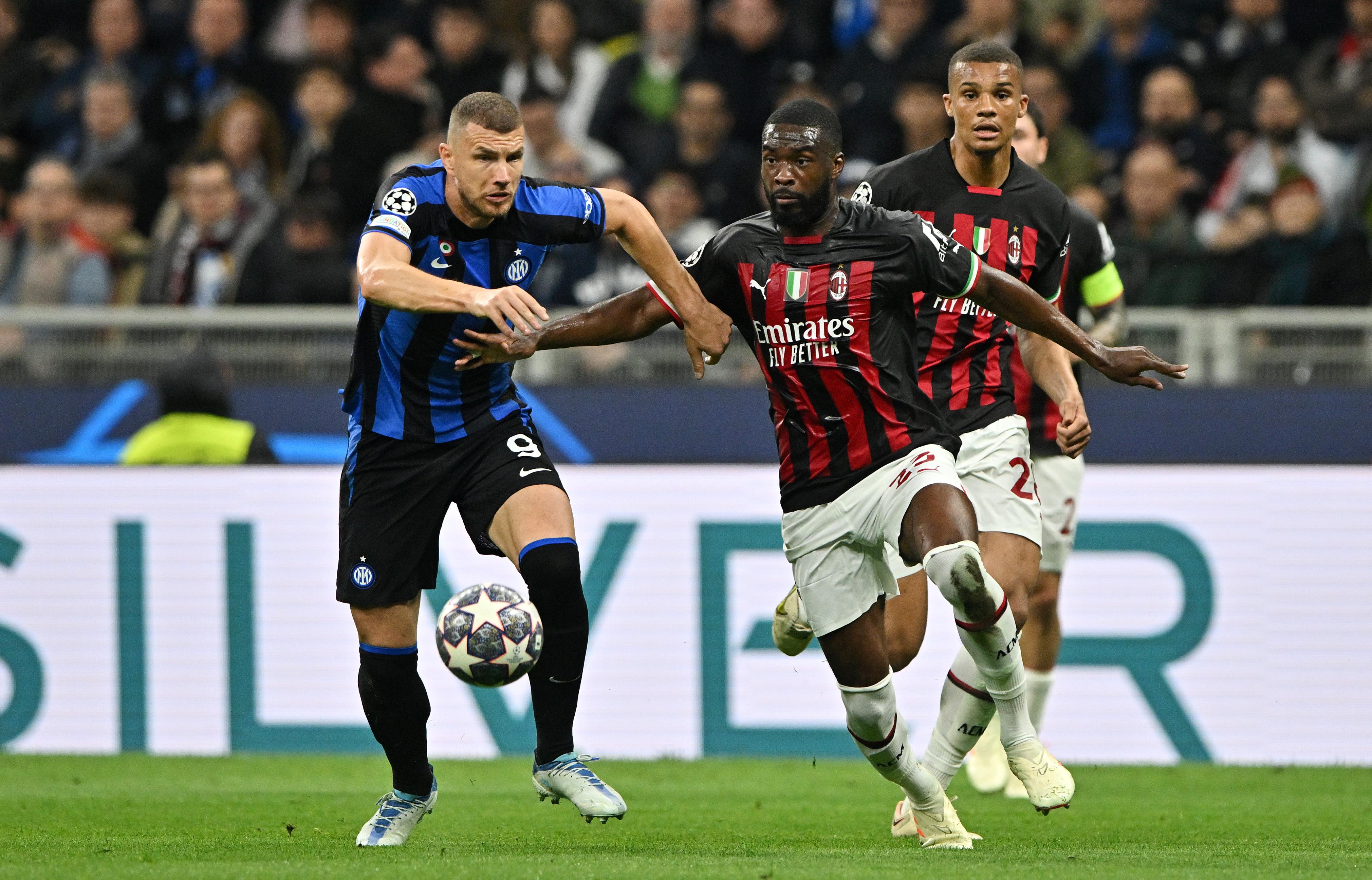 米兰挥舞断剑殊死一搏小因扎吉鞘里藏刀后发制人