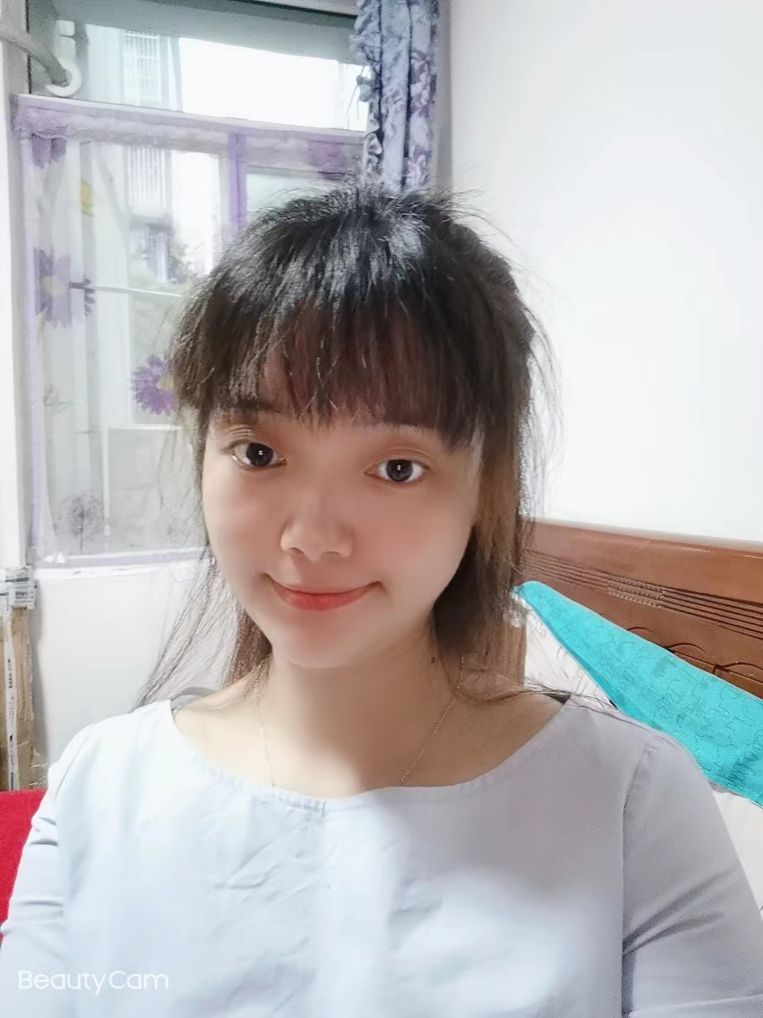 平安人寿遂宁分公司客户经理徐梦婕——服务领先，天道酬勤