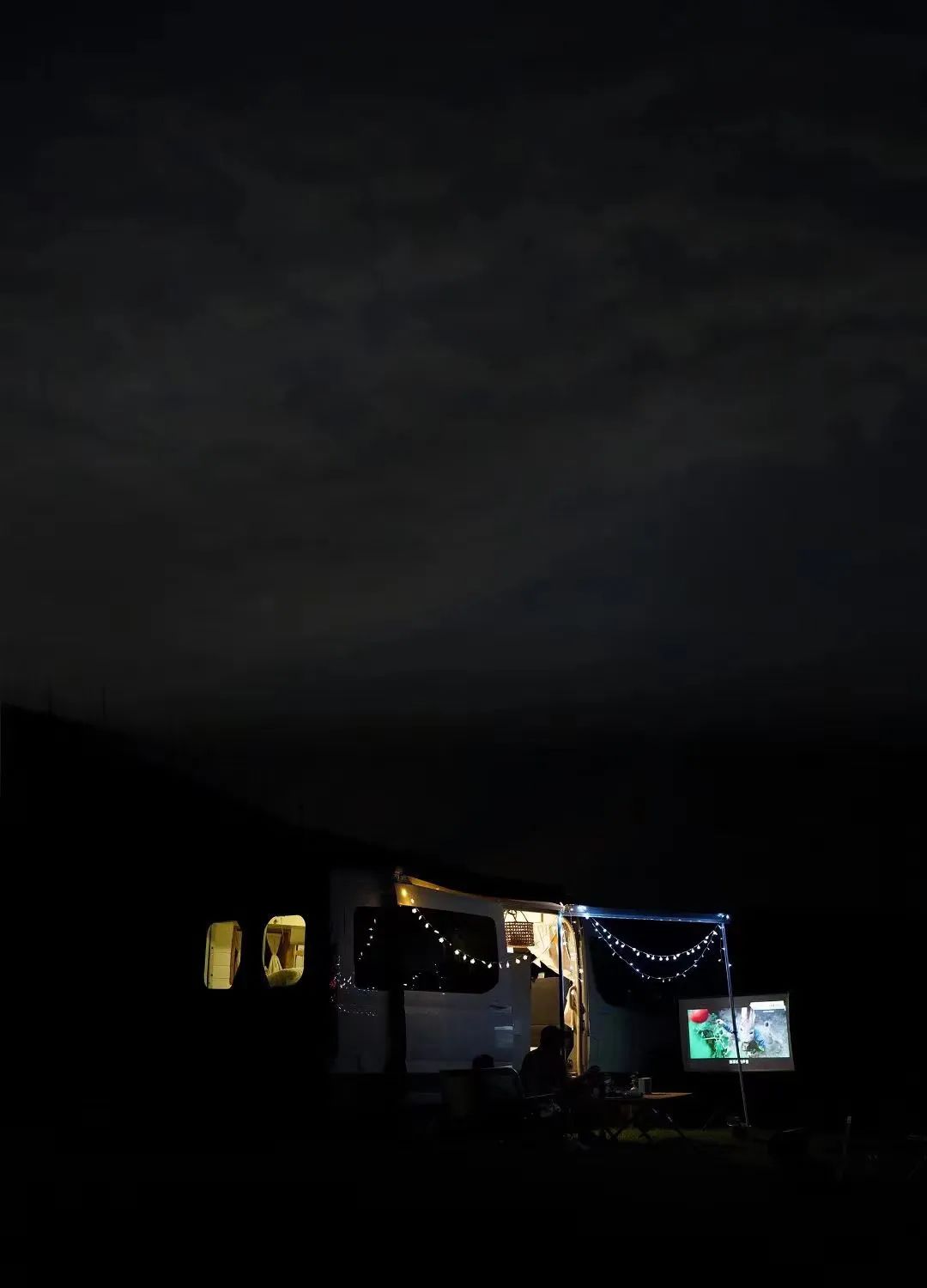 我在房车上隔离21天，拥抱了一小段上海的春天