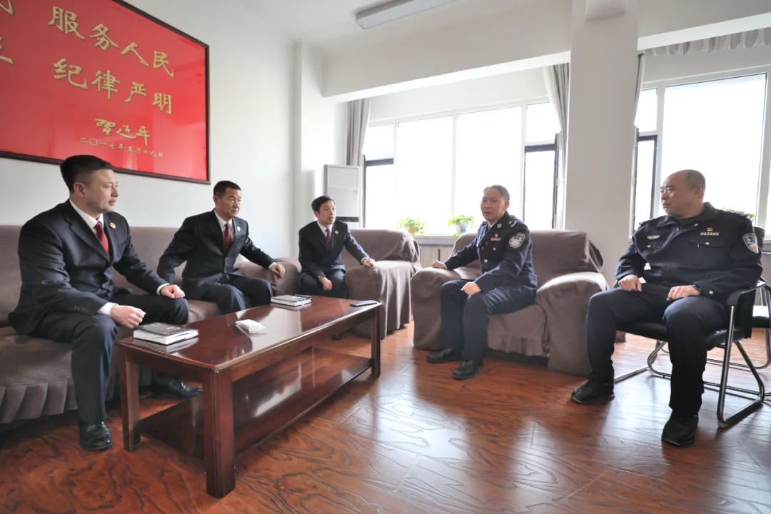 【溪检·监督】​21人被诉！溪湖区检察院全链条打击冒牌“蓝月亮”制售犯罪