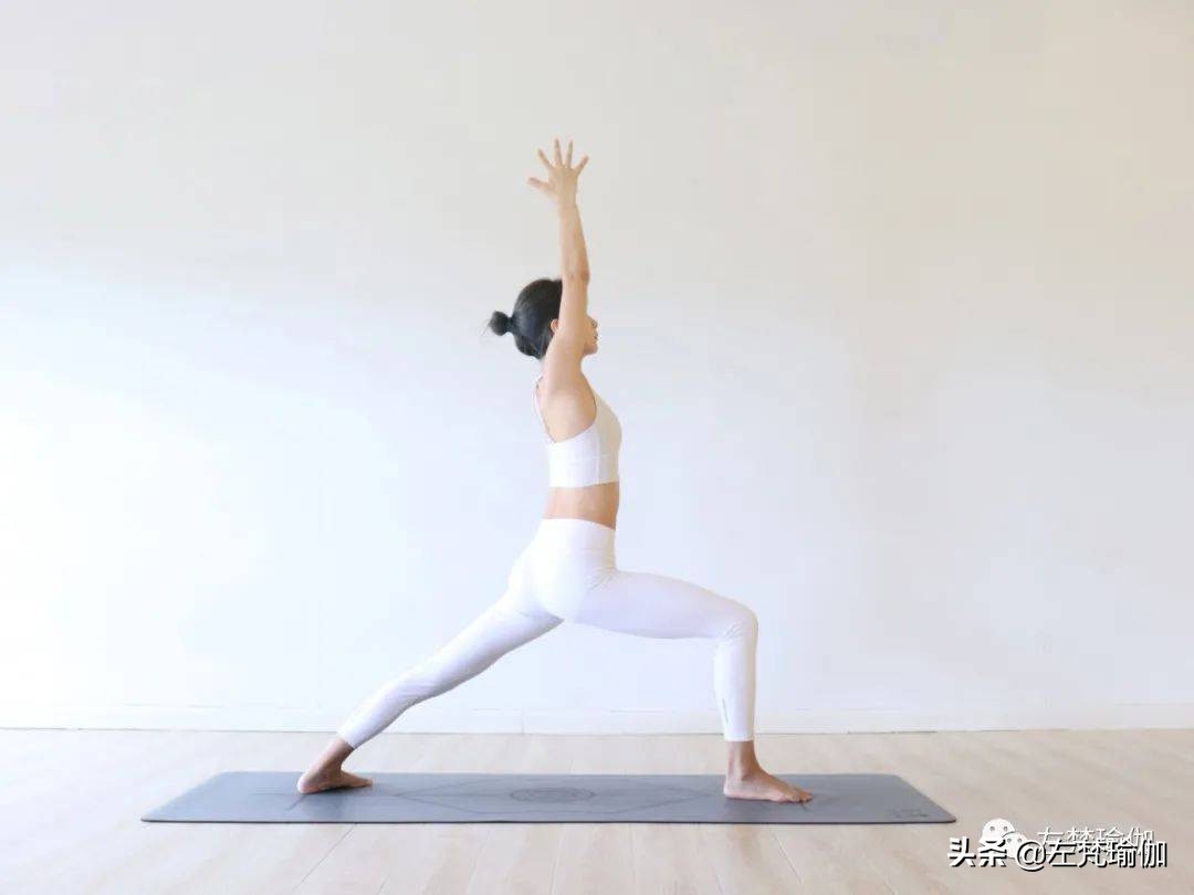 经期可以做的瑜伽运动瑜伽体式,瑜伽初学者的瑜伽体式