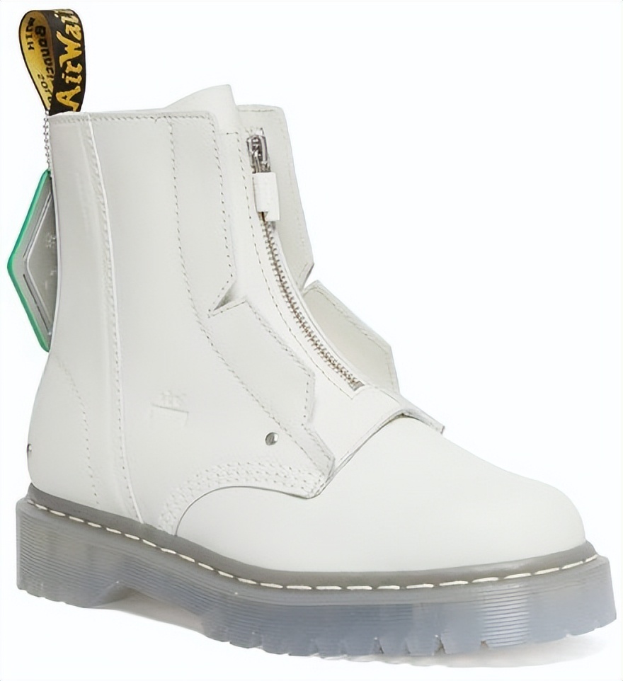 Dr. Martens与A-COLD -WALL*再度联手重塑经典