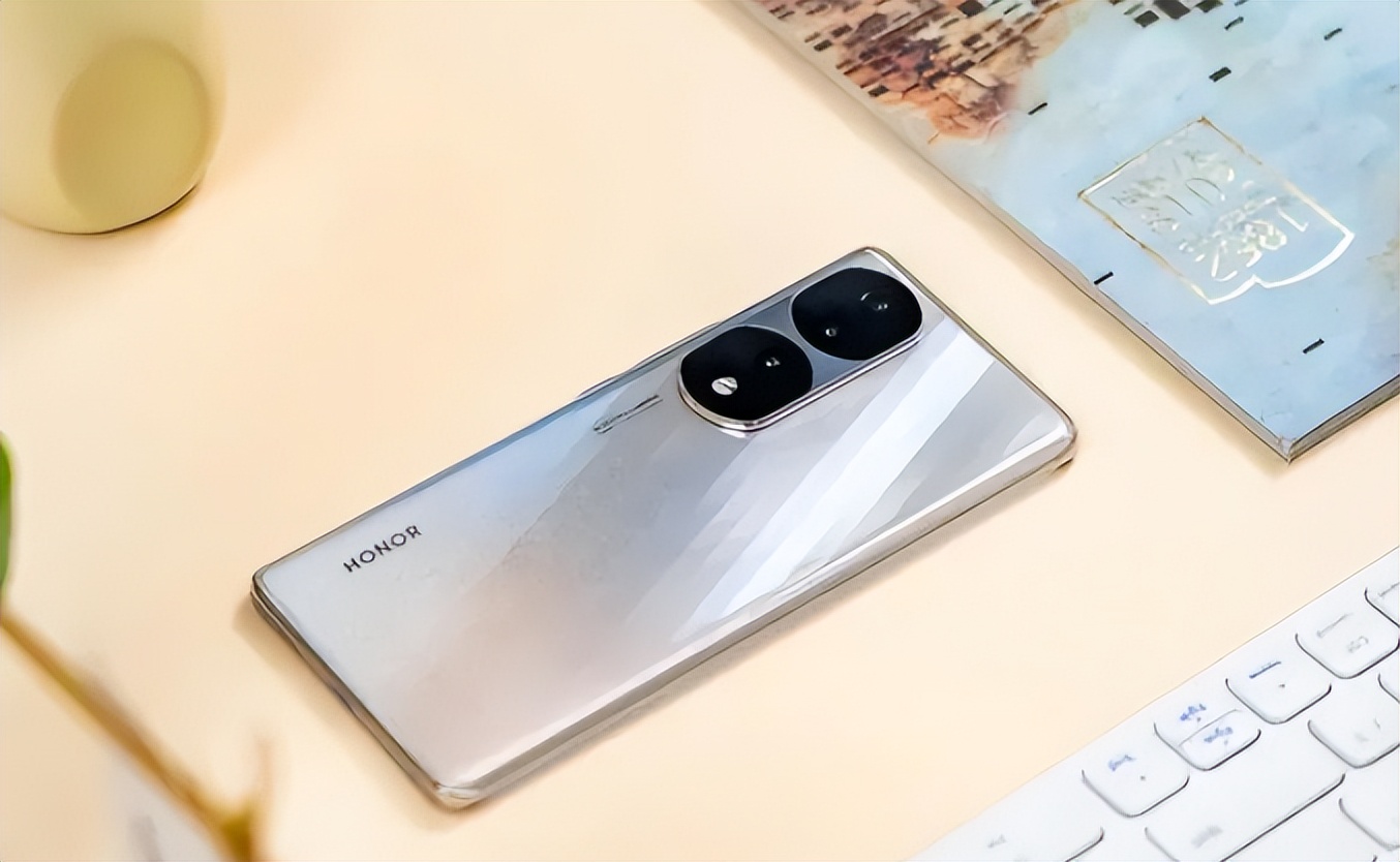 oppo2000到3000性价比高的手机,vivo和oppo3000元价位的手机推荐