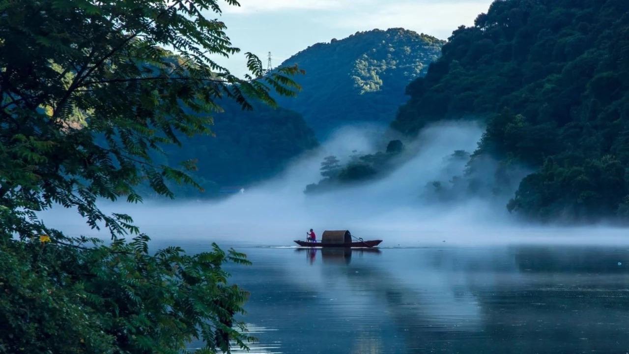 独处时光里最好的诗,一首感悟人生的小诗