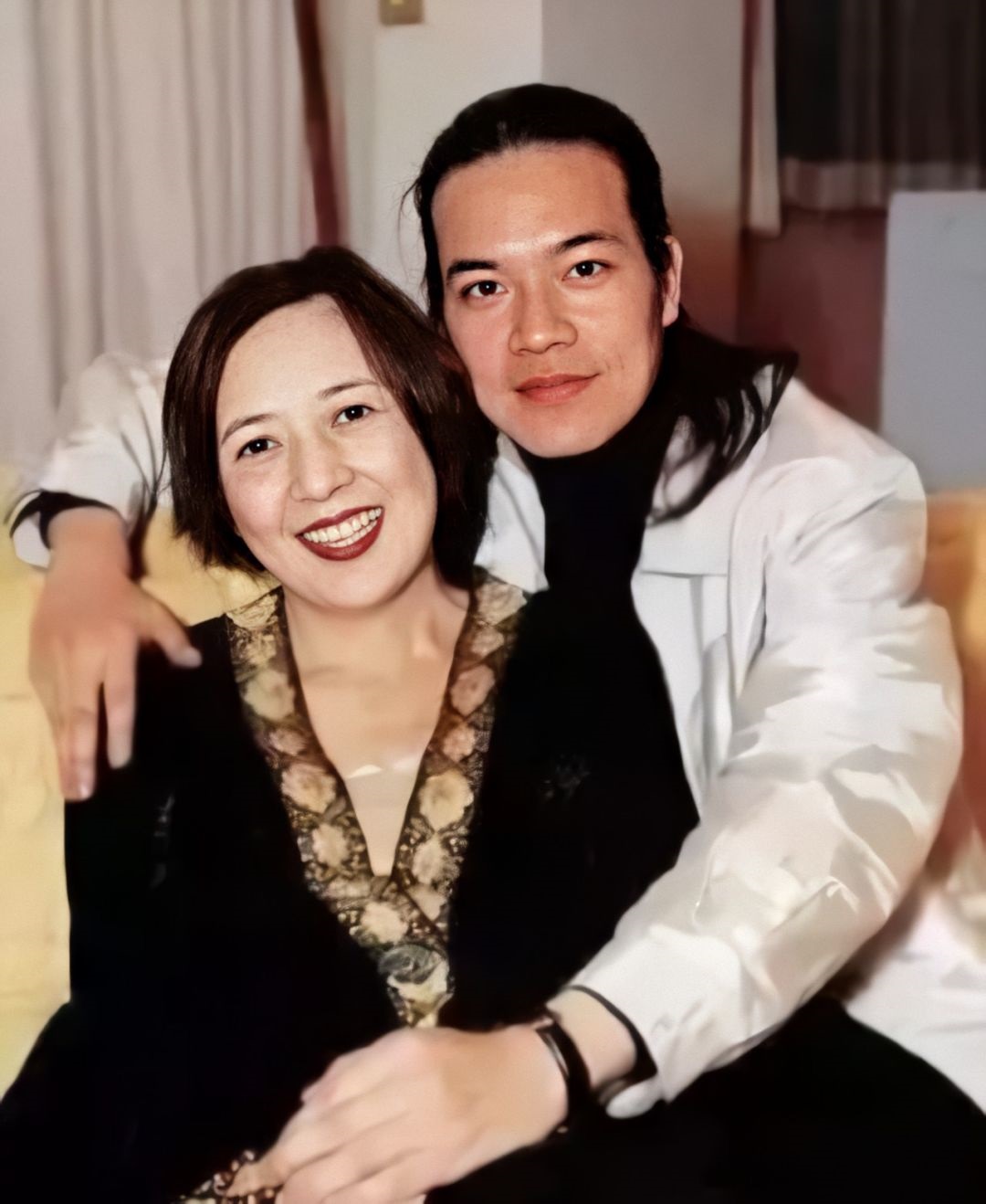 被低估的刘銮雄长子刘鸣炜：将财产转卖给甘比才是他的精明之处