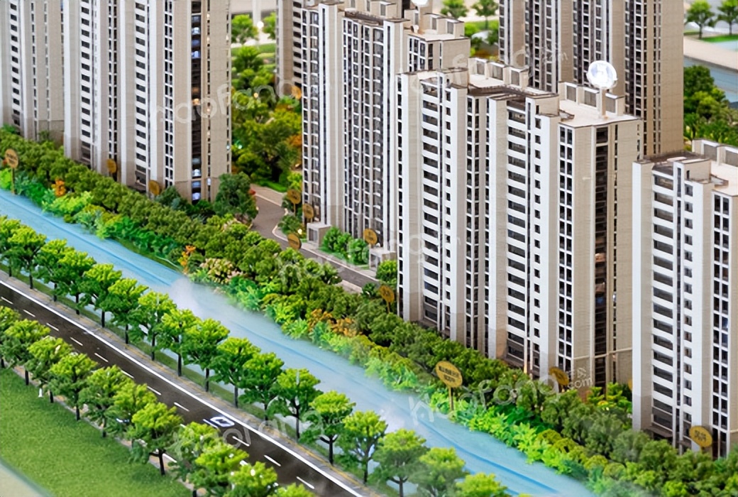 按揭房产的房产证是属于按揭人吗,按揭买房的何时可以拿到房产证