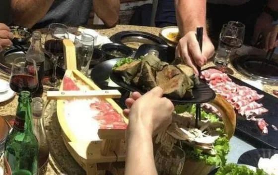 揭露逆天的男足奢华生活“但是安逸过头了，有可能会废哦”