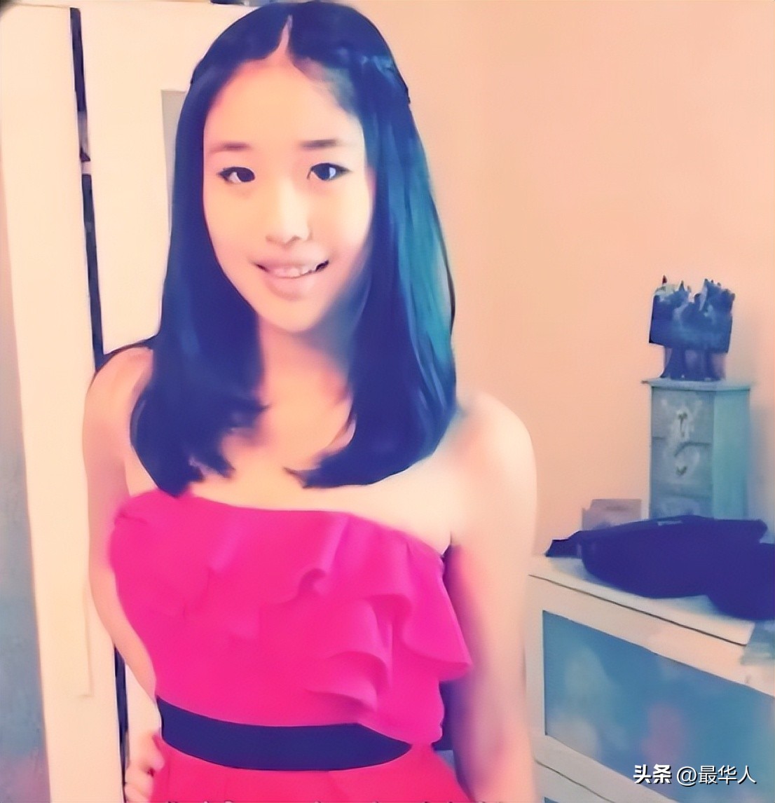 牛津大学首位华裔女生演讲,牛津大学三百年来唯一女辩手