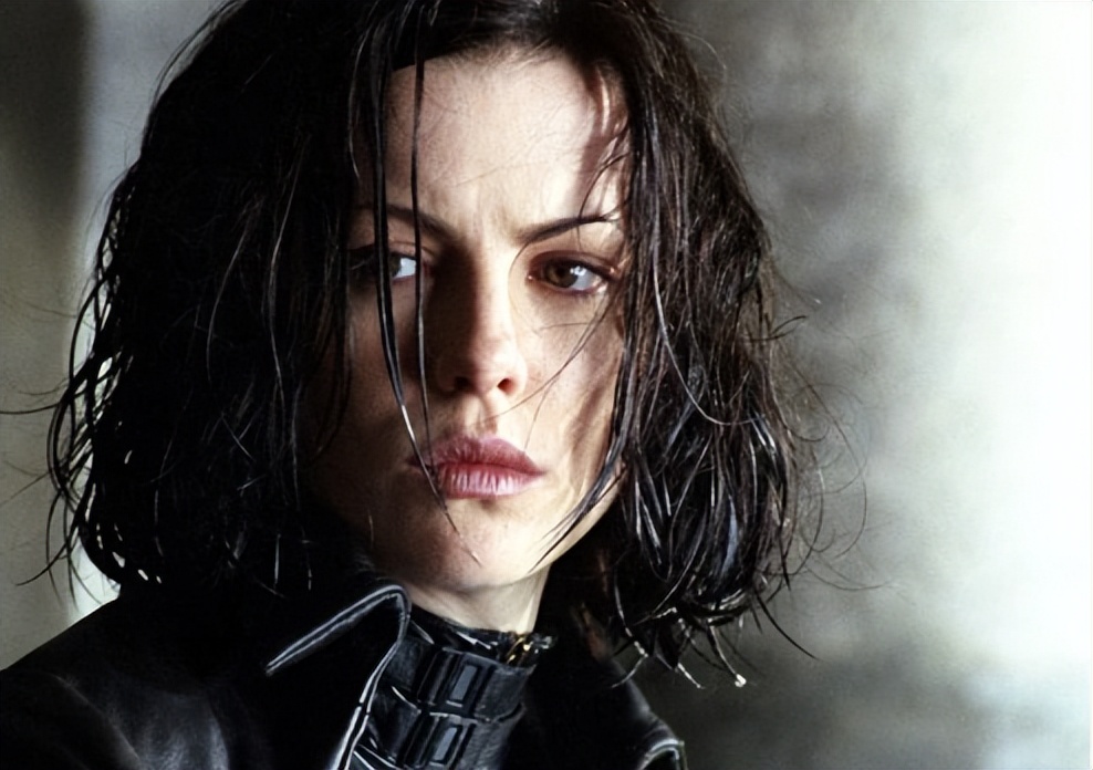 电影《黑夜传说》如何对自由意志与命运的对立进行心理学观察